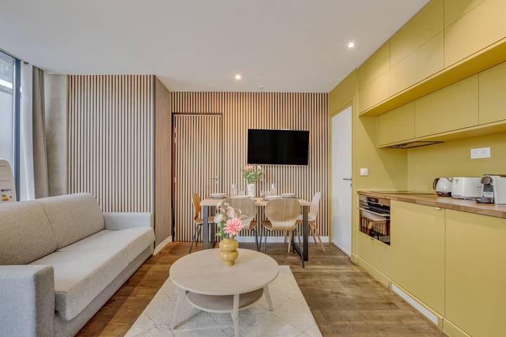 Ganze Wohnung, Charming 38 m² apartment with a piano — Paris 14th in 14e Arrondissement, Paris