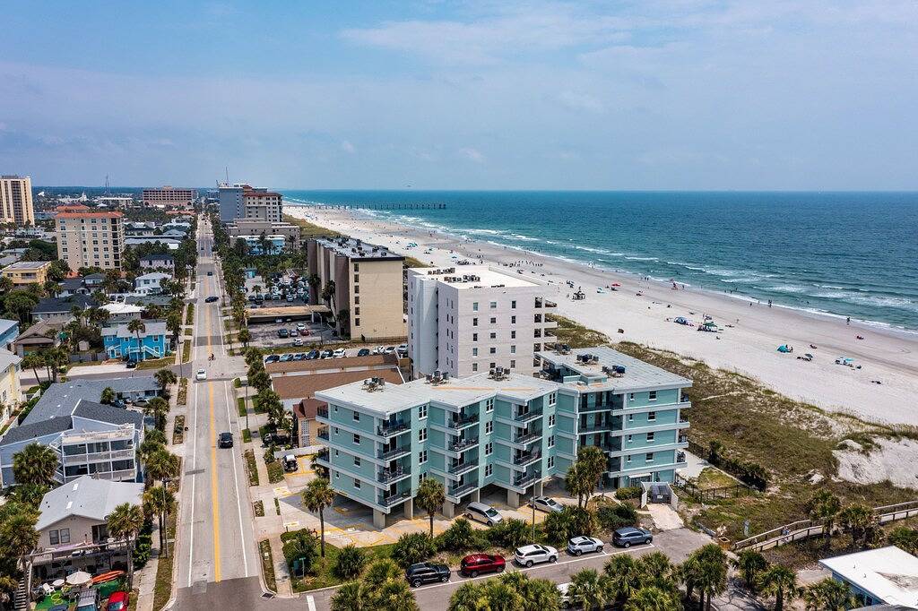 Ganze Wohnung, Erstaunliche Lage - Juni Specials in Jacksonville Beach, Duval County