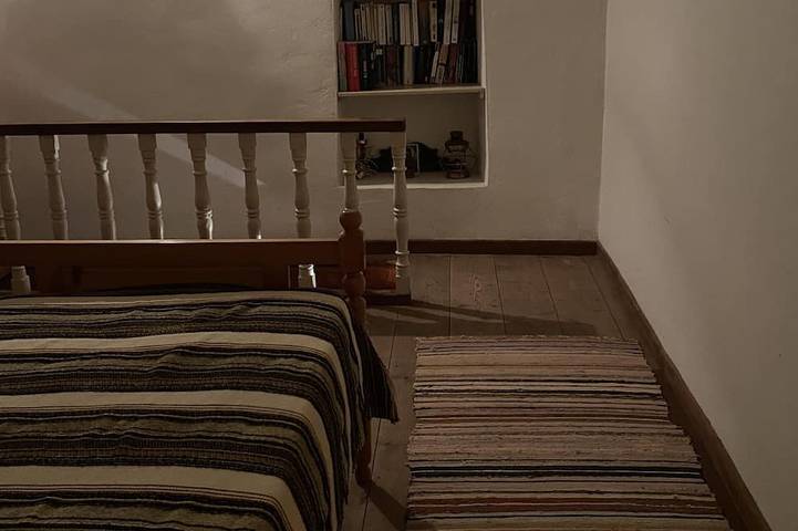 Location de vacances pour 5 personnes, avec jacuzzi ainsi que terrasse et jardin dans Panormos - 4