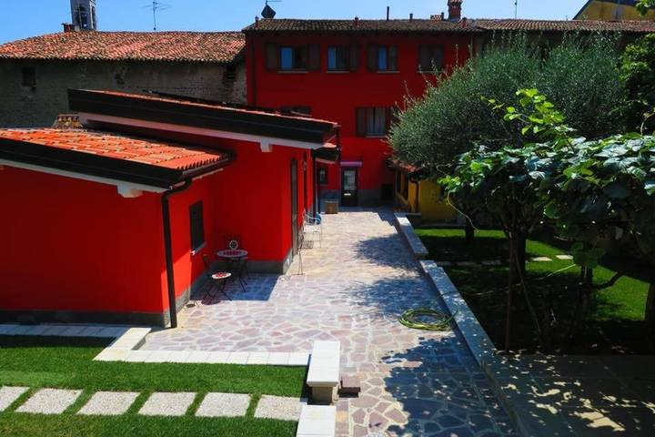 B&b per 2 persone, con Terrazza e Giardino nonché Panorama a Alzano Lombardo