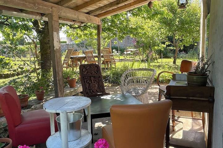 Location de vacances pour 8 personnes, avec Jardin à Saint-Simeux