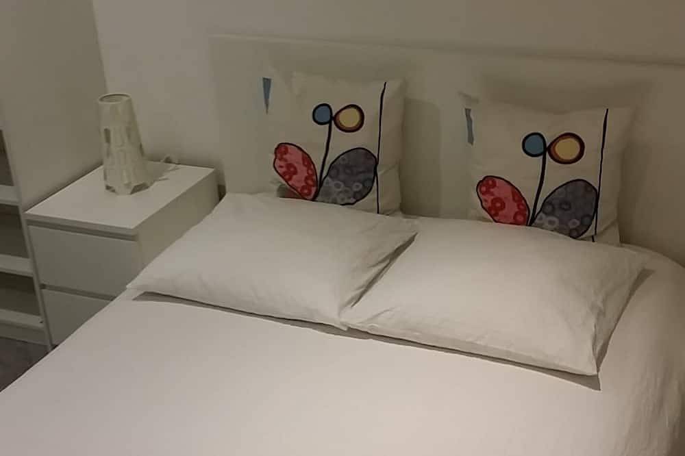 Acogedor apartamento con acceso la piscina, vista despejada al valle, tranquilo in Garéoult, Región Brignoles