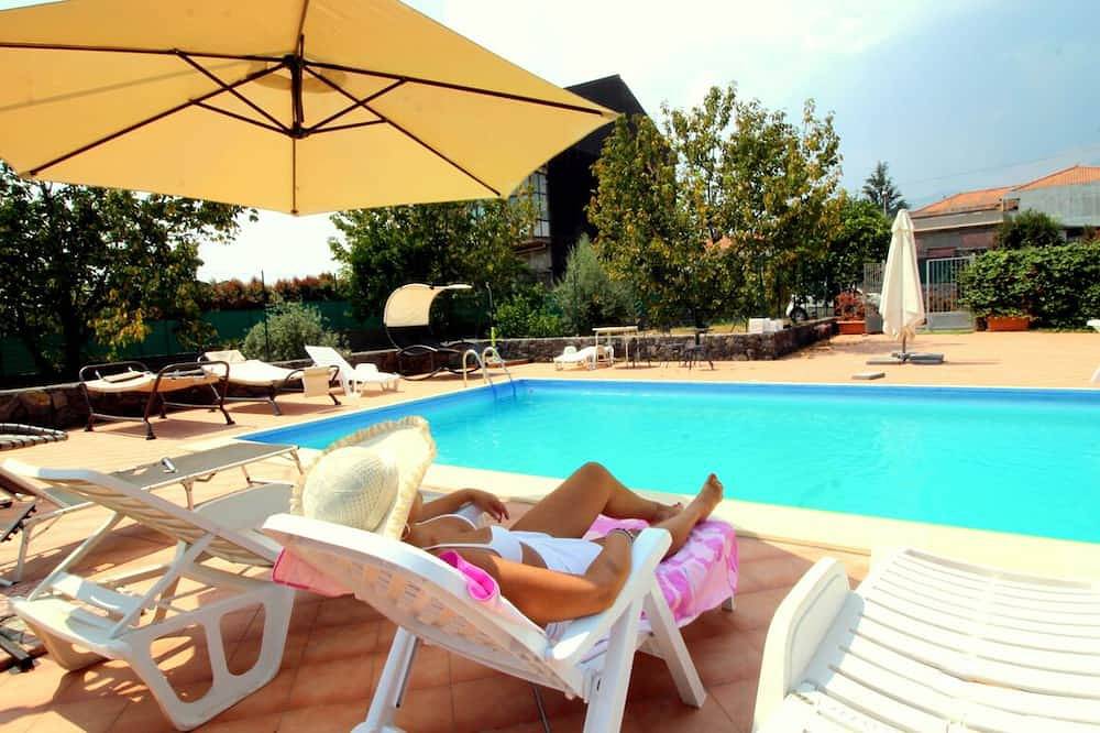 Villa Miraetna in Santa Venerina, Etna