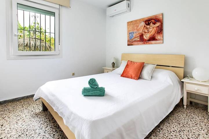 Ferienhaus für 12 Personen, mit Pool und Terrasse sowie Garten in Benajarafe - 2