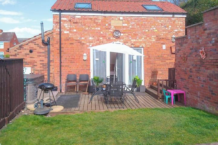 Cottage for 4 people, with hot tub and garden, with pets in Lincolnshire