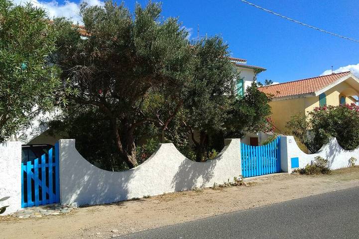 Appartamento intero, Casa degli Oleandri - Trilocale a 10 minuti dal mare in Santa Caterina di Pittinuri, Cuglieri