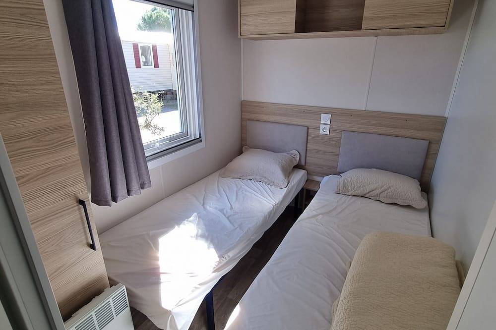 New mobile home (6/8 pers.), All options, Camping Marestang 4 * Location 23 in Canet-en-Roussillon, Côte d'Améthyste