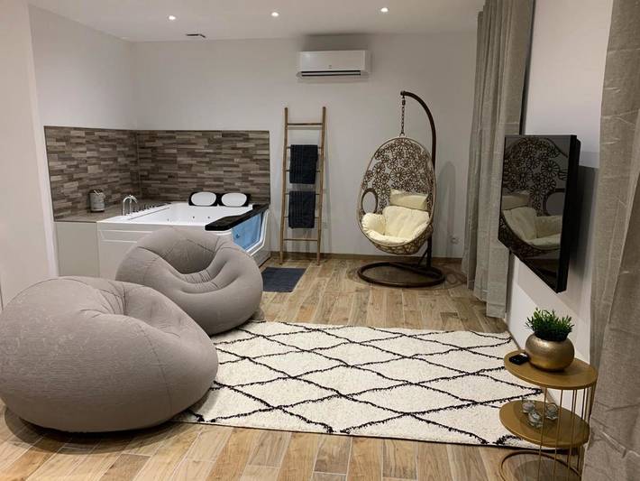 Gîte pour 2 personnes, avec jacuzzi à Toulon - 3