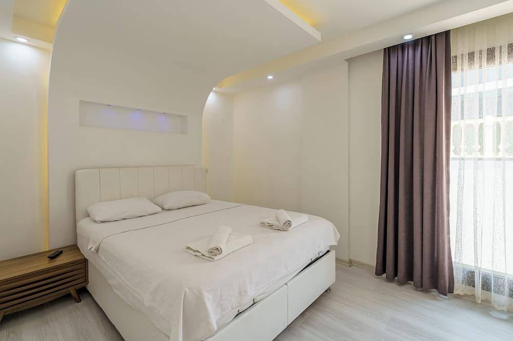 4-Bedroom Villa with Private Swimming Pool, Located at Ladies Beach Area in Kusadasi, Aydin