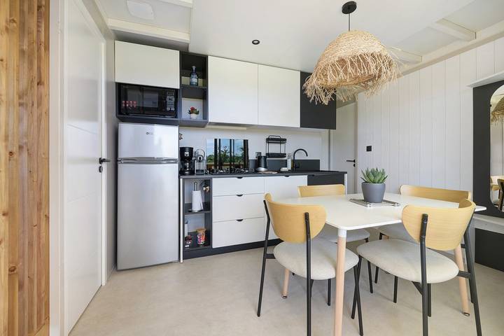 Gîte pour 4 personnes, avec balcon, adapté aux familles à Saint-Pair-sur-Mer - 2