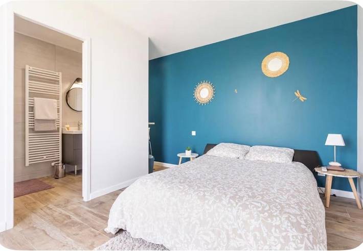 Chambre d’hôte pour 2 personnes, avec vue ainsi que terrasse et jardin