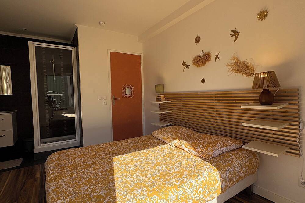 Apartamento entero, Design Orly-Paris. Private Suites. Free parking in Savigny-sur-Orge, Essonne