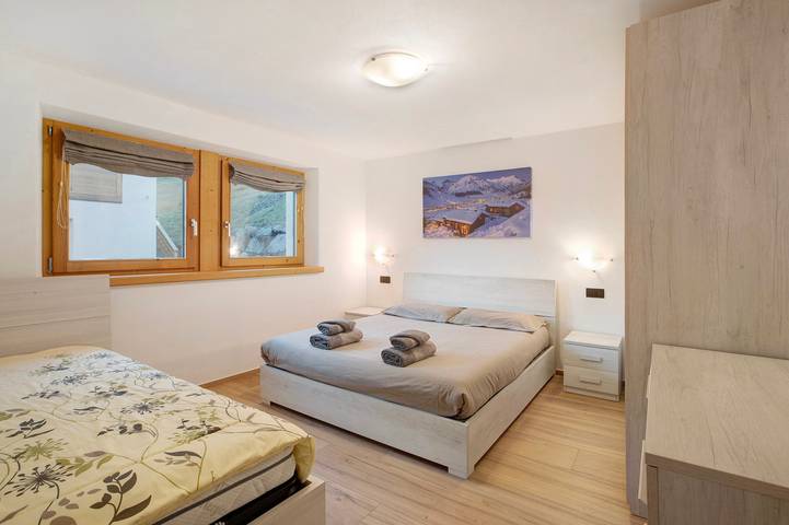 Hel lejlighed, Apartment 'Palipert Flowers House' with Mountain View, Shared Garden and Wi-Fi in Livigno, Valtellina