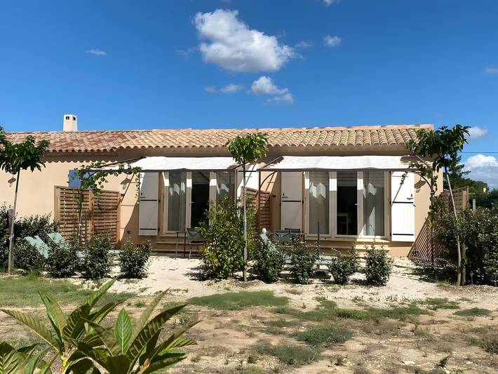 Ganzes Studio, Studio „La Cigale“ mit Bergblick, Wlan und Klimaanlage in Taillades, Regionaler Naturpark Luberon