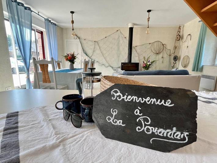 Location de vacances pour 8 personnes, avec Jacuzzi ainsi que Terrasse et Jardin à Trégon