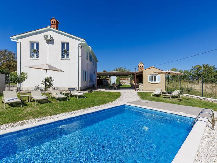 Ferienhaus für 11 Personen, mit Garten und Terrasse, mit Haustier - 1