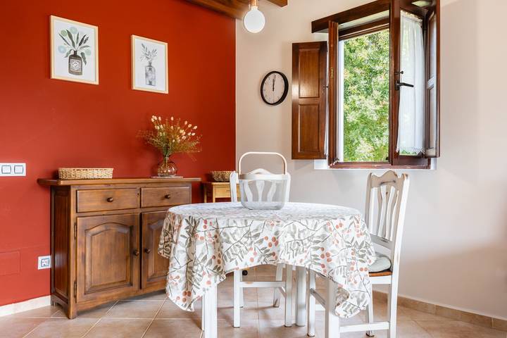 Rural House 'Las Candelas - Puerto Calderón' with Sea Views, Private Terrace, and Wi-Fi in Alfoz de Lloredo, Cantabrian Coast