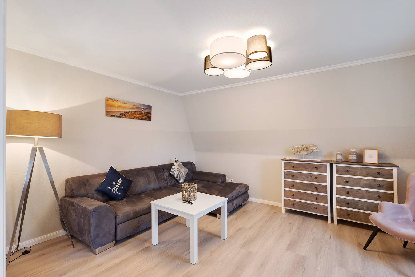 Ganze Wohnung, Ferienwohnung Leuchtfeuer über zwei Ebenen mit seitlichem Meerblick, Balkon und Wlan in Ostseebad Travemünde, Lübeck