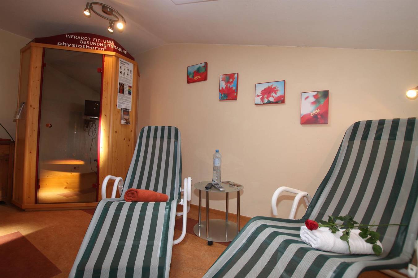 Ganze Ferienwohnung, Doppelzimmer mit Balkon, Üf in Weißkamm, Vent