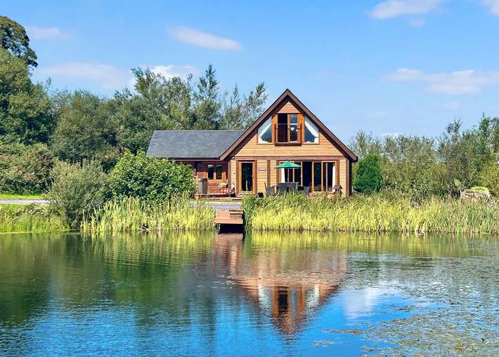 Chalet for 6 people in Wales