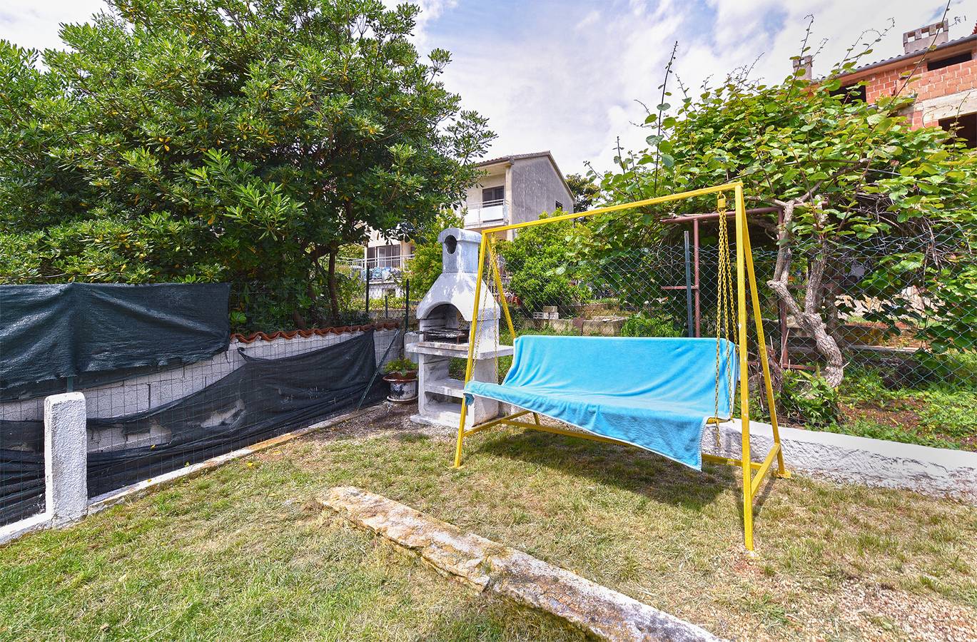 Ganze Wohnung, Ferienwohnung für 3 Personen mit Terrasse in Pjescana Uvala, Südküste Istrien