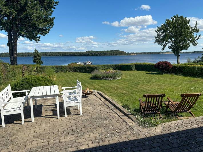 Ferieudlejning for 6 personer, med Terrasse og Have i Kirke Hyllinge
