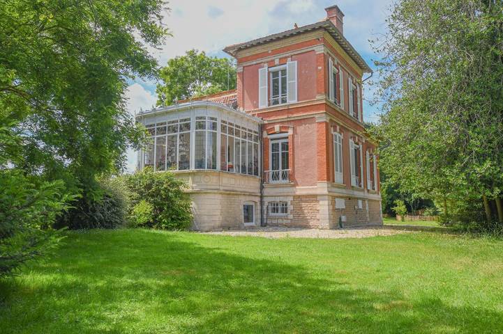 Gîte pour 11 personnes, avec piscine ainsi que jardin et terrasse à Lusigny-sur-Barse - 2