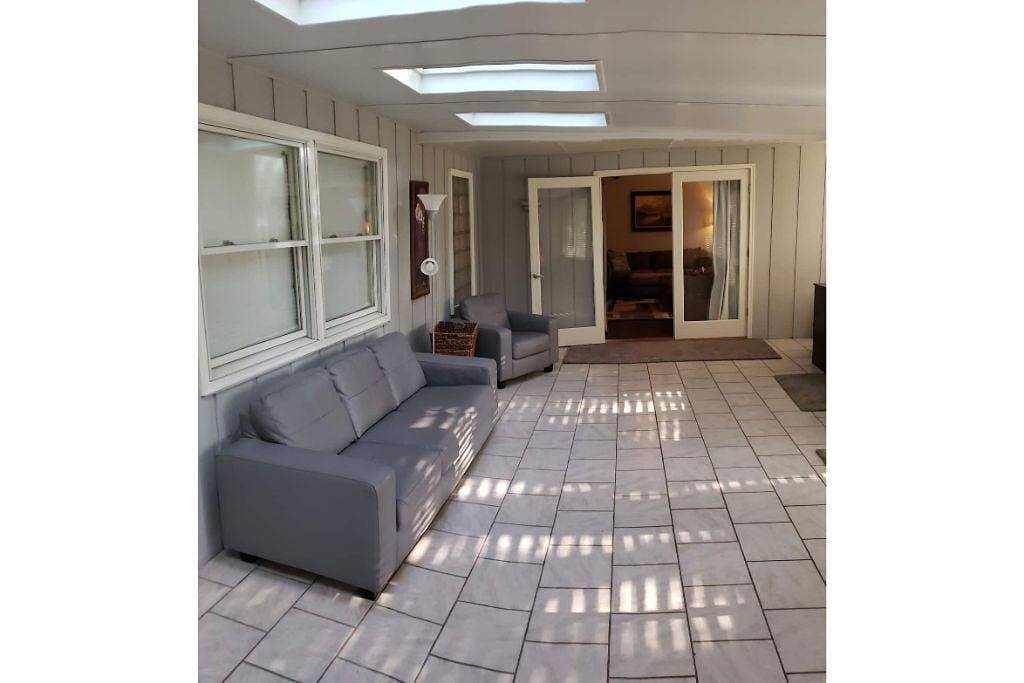 Vacation House for 8 Guests in Champaign, Illinois