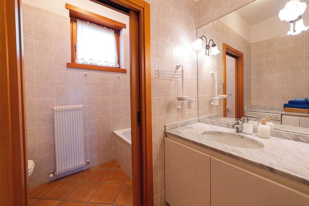 Apartamento entero, Apartments Nido D'Aquila - Aquila - Garda Lake View in Nago-Torbole, Montañas Garda