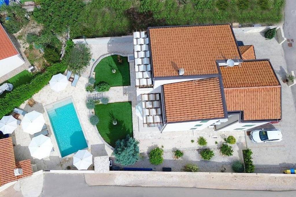 Ganze Wohnung, 2-Zimmer-Ferienwohnung mit Balkon und Meerblick Brodarica, Sibenik A-25027-d in Brodarica, Šibenik-Knin