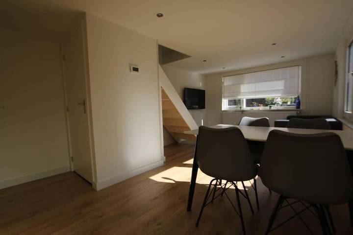 Hütte für 4 Personen, mit Terrasse und Garten in Noordwijk
