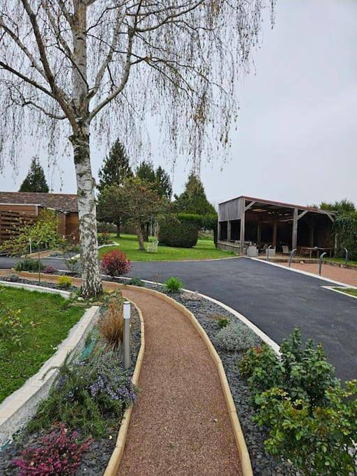 Location de vacances pour 14 personnes, avec terrasse et jardin, animaux acceptés dans Saint-Pierre-en-Auge - 4