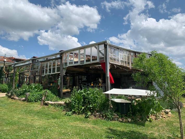 Cottage pour 2 personnes, avec jardin et terrasse, animaux acceptés à Chassiecq