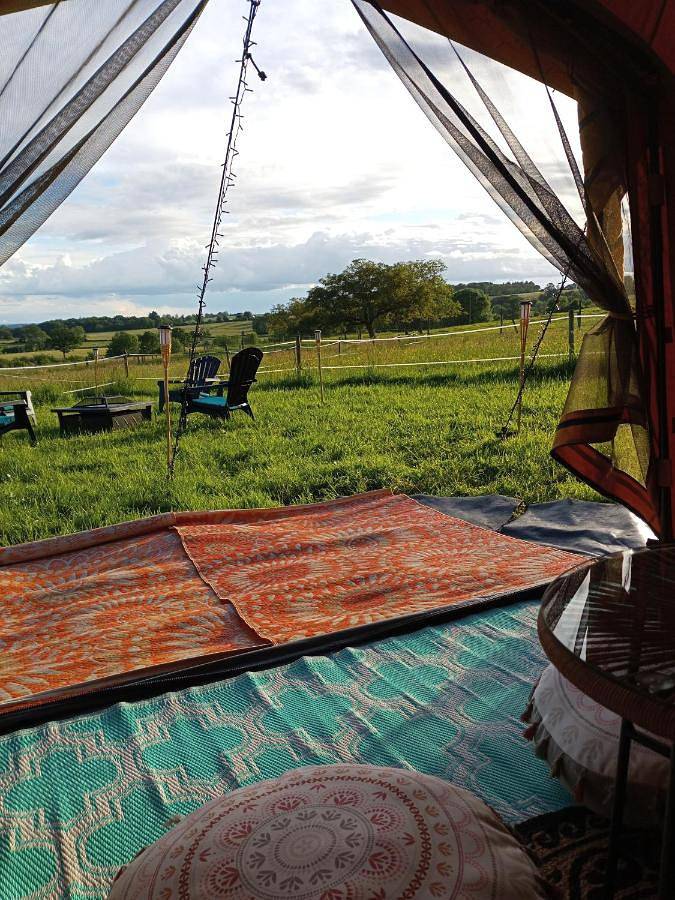Tente pour 4 personnes, avec jardin ainsi que vue et terrasse dans Saône-et-Loire - 2