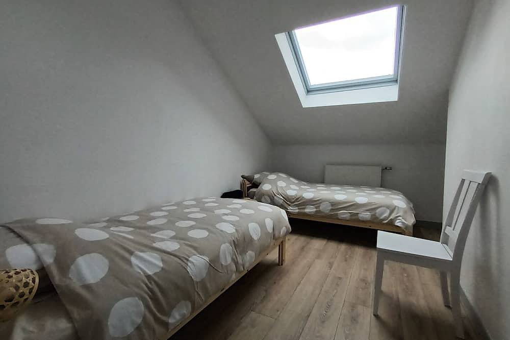 Entire apartment, Zola's Duplex Segré in Segré-en-Anjou-Bleu, Segré region