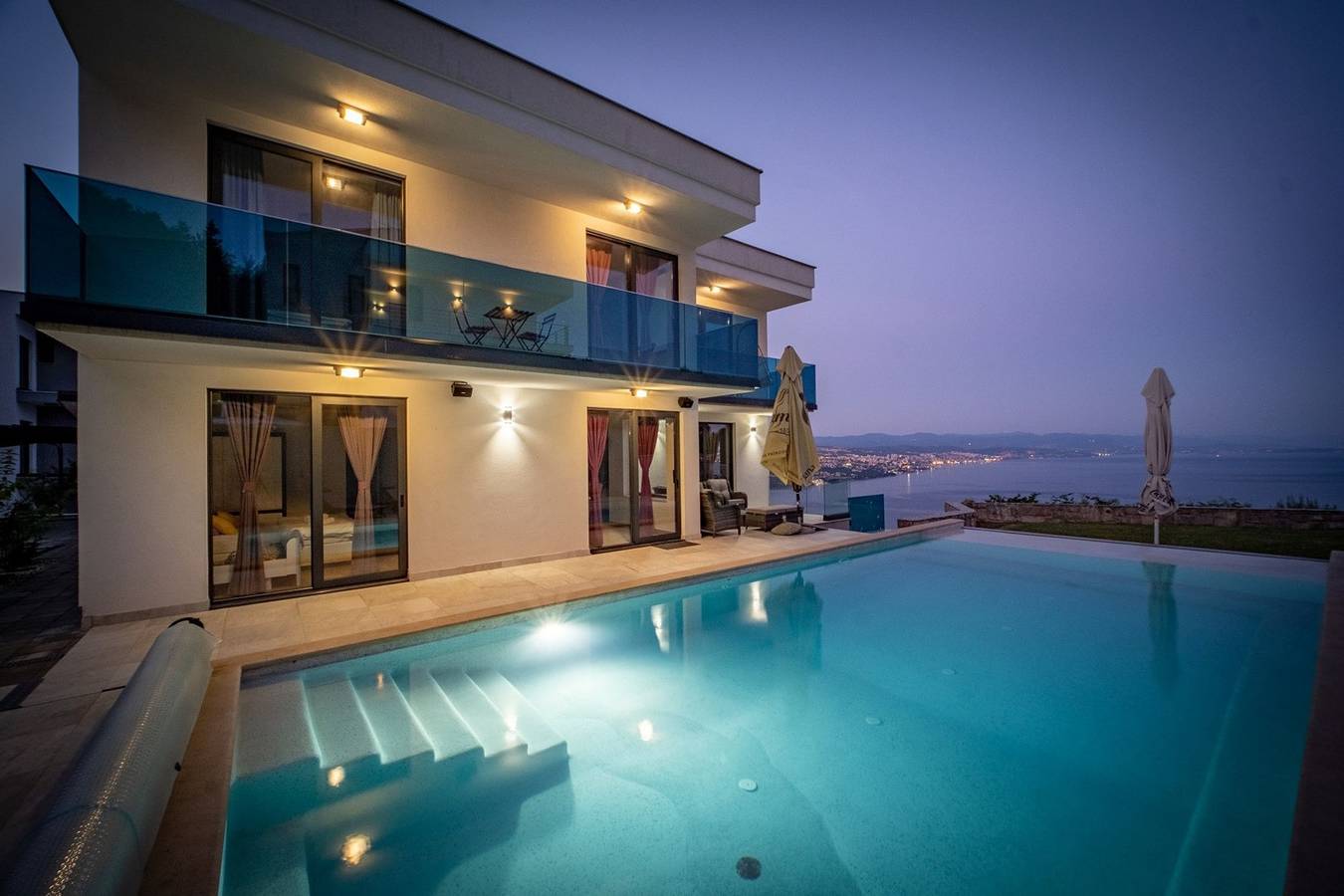 Villa Biber - Luxurious 5-Bedroom villa with Private Pool and Stunning view over the Kvarner Bay

 in Općina Matulji, Opatija Riviera
