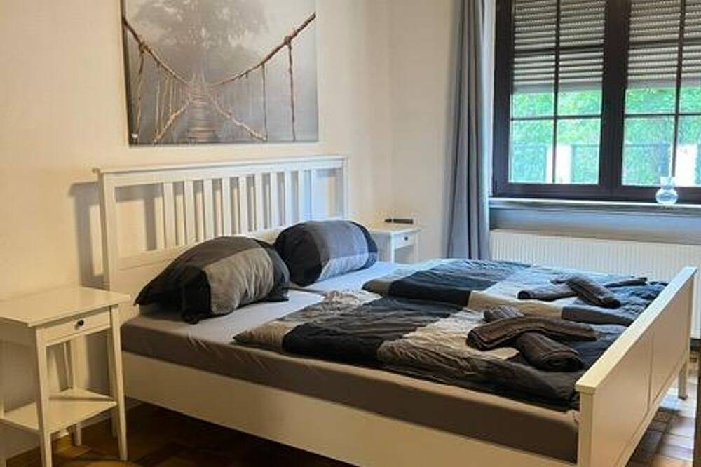 Ganze Wohnung, Haus Zur Vulkaneifel - Wohnung 2. Og in Brohl-Lützing, Osteifel