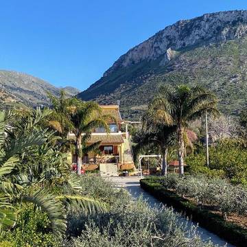 Casa vacanza per 6 persone, con giardino e panorama in Cinisi