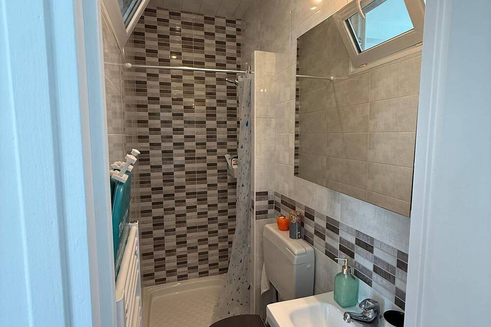 Ganze Wohnung, Spacious 2-room apartment for 4 people, near Paris and its surroundings in Asnières-sur-Seine, Hauts-de-Seine