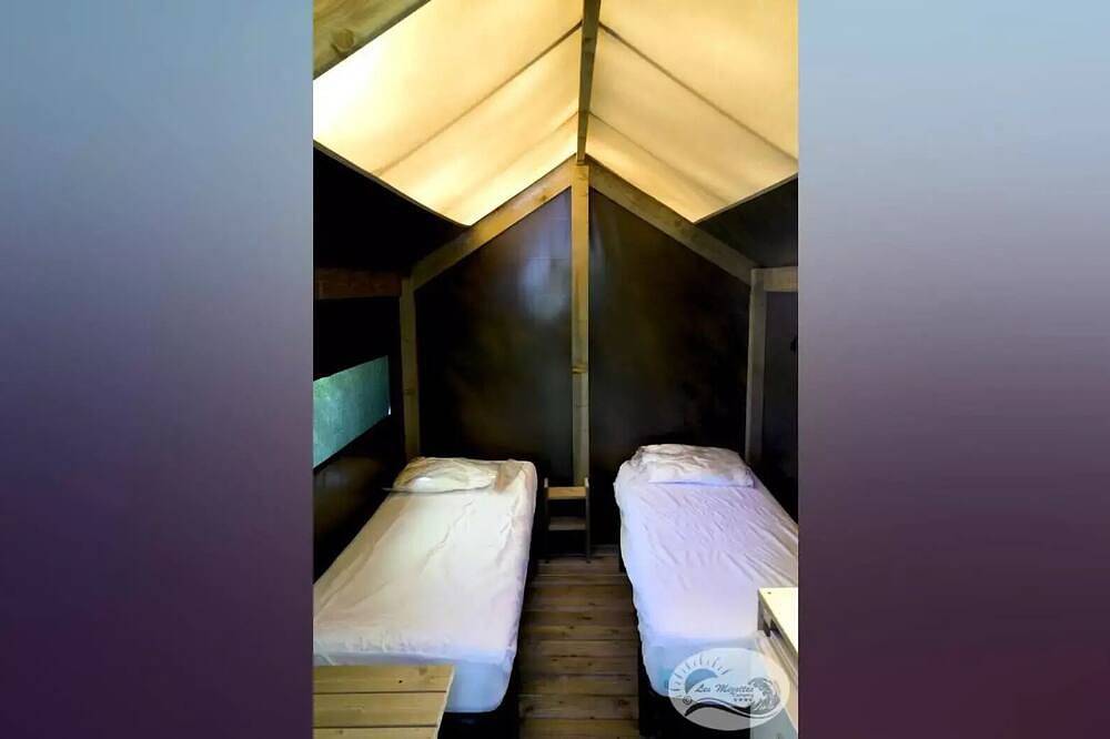 Lodg'Yssée 1 chambre 7 m² 2 personnes in Saint-Michel-en-l'Herm, Fontenay-le-Comte