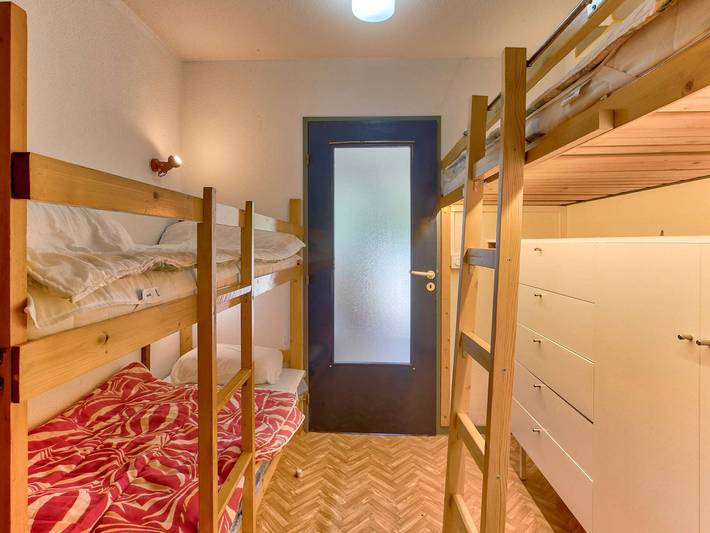 Gîte pour 4 personnes, avec balcon dans Office De Tourisme Gourette - 3