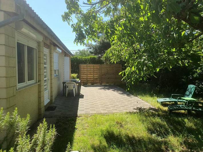 Gîte pour 2 personnes, avec jardin et piscine à Vaulx-en-Velin - 2