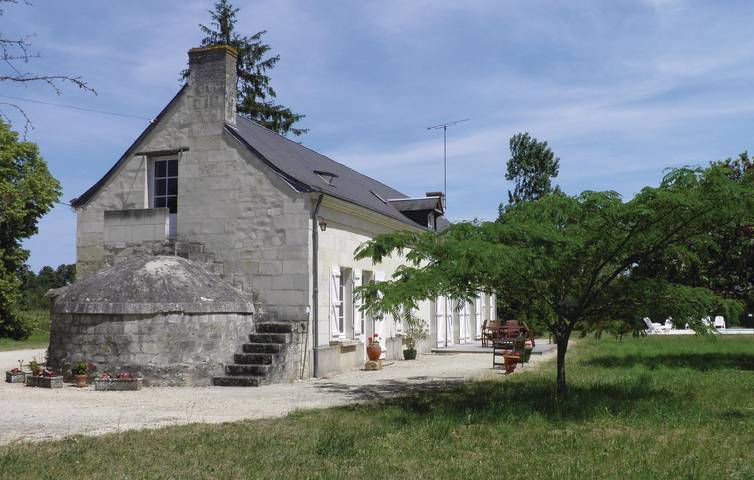 Gemütliche 150qm Wohnung mit Pool und Parkplatz in Bourgueil, Loire-Tal