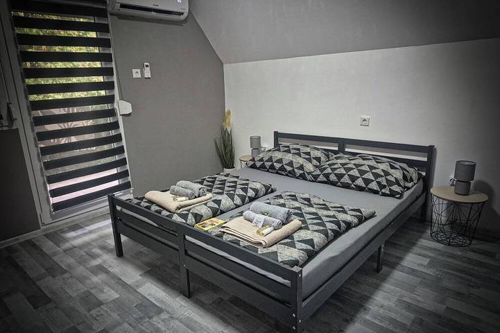 2544 Neszmély Újhegy út 4 in Neszmély, Kleingebiet Totis