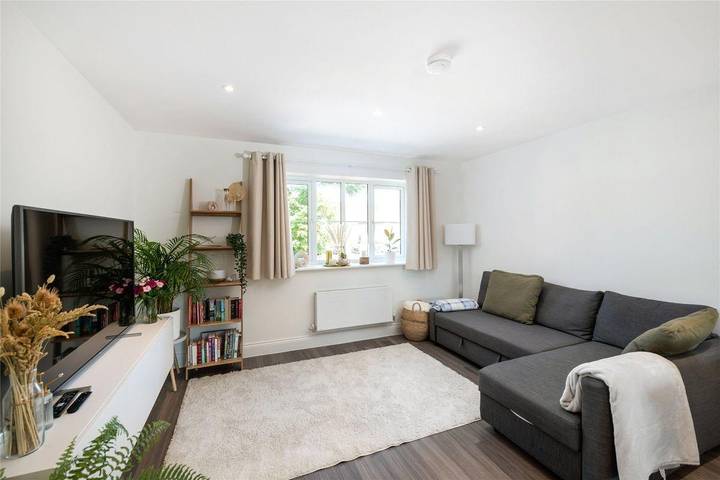 Apartment for 5 people, with balcony in Surrey