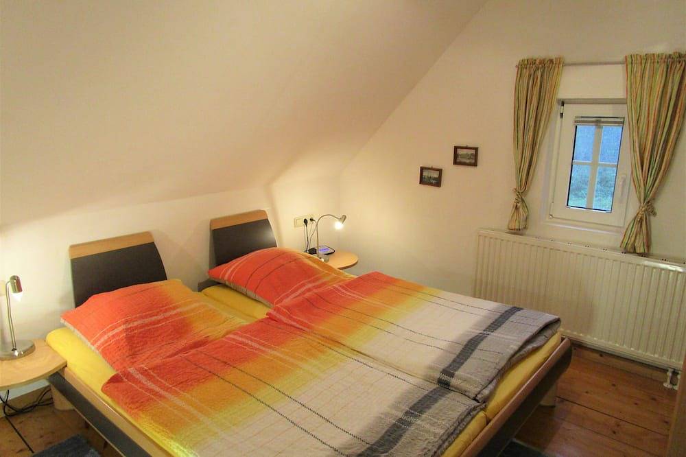 Großzügig gestaltete  Ferienresidenz für 6 Pers. mit Pool-u. Sauna- mitnutzung in Stadland, Wesermarsch