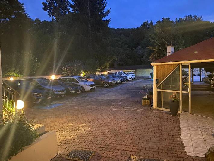 Hôtel pour 2 personnes, avec piscine et terrasse, animaux acceptés à Boulazac - 3