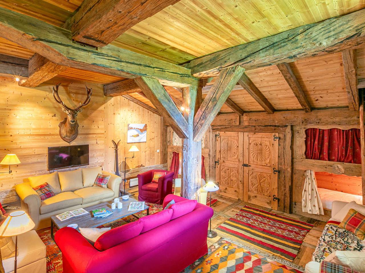 Geheel appartement, Luxurious Chalet-Style Apartment, South-Facing Terrace, Ski-In/Ski-Out, Val-d'Isère in Val-d'Isère, Massif de la Vanoise