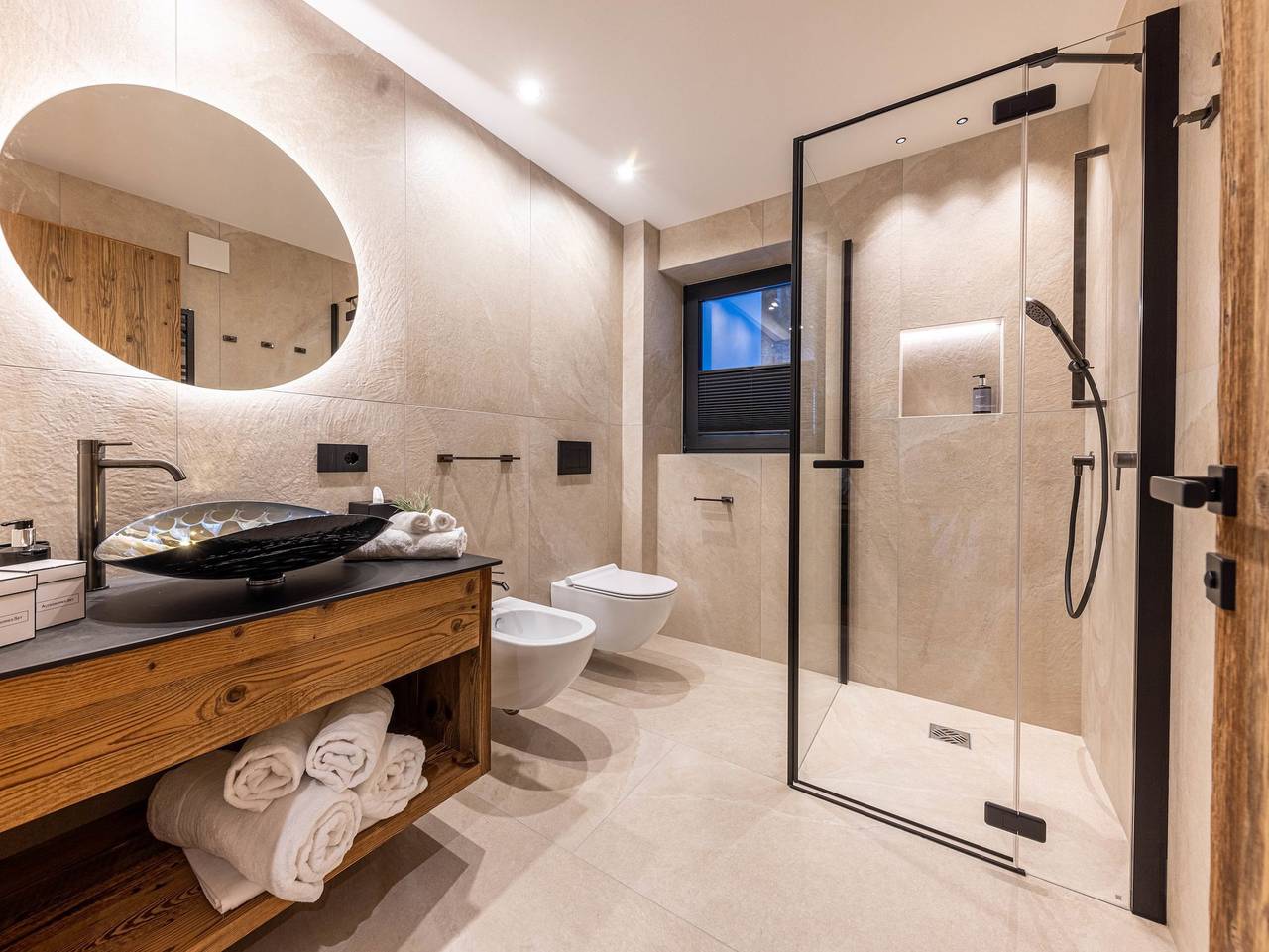 Ganze Ferienwohnung, Apartments Enjoy Dolomites - Chalet - Wohnung mit 2 Doppelzimmern und 1 Einzelzimmer – 100 m² in St. Christina in Gröden, Dolomiti Superski