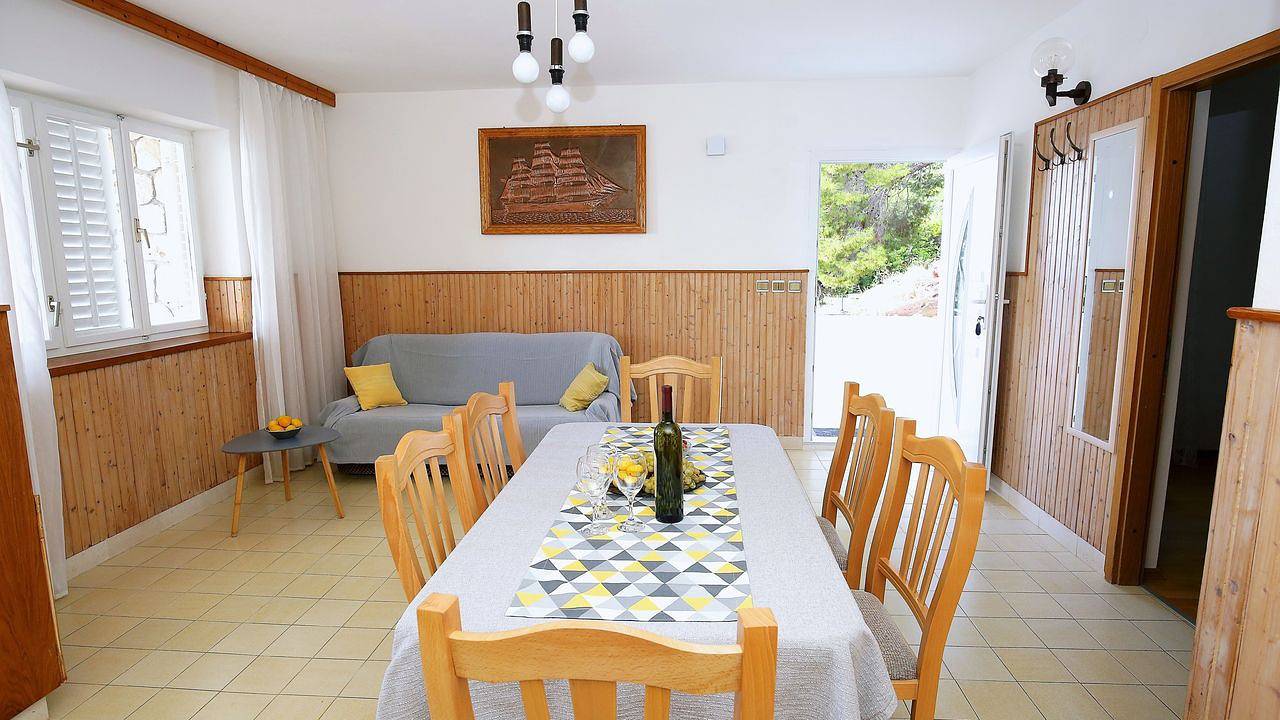 Entire vacation apartment, Ferienwohnung für 5 Personen (40 m²) in Prizba in Blato, Korcula